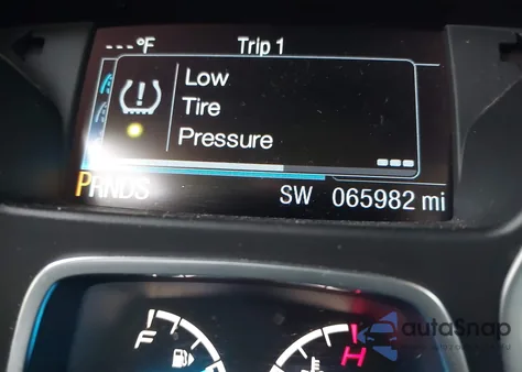 2016 Ford Escape S z USA, uszkodzony, nr VIN 1FMCU0F73GUB93491